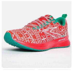 Women’s Special Christmas Edition Brooks Levitate 5. Size 6.5